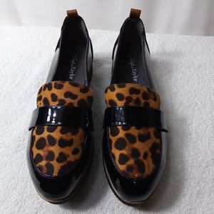 Women's animal print flats